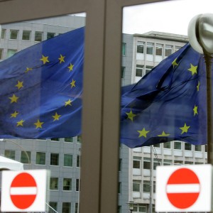 Евросоюз продлил санкции против граждан России
