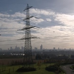Украина планирует вновь повысить цену на электроэнергию для Крыма