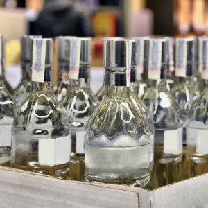 Правительство разрешило уничтожение конфискованного алкоголя