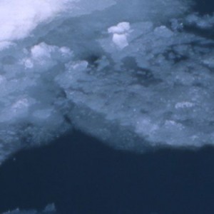 Трое детей утонули подо льдом в Саянске