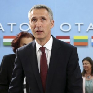 Генсек НАТО попросил Россию соблюдать воздушные границы Альянса