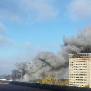 В Одинцовском районе Подмосковья горит строительный рынок