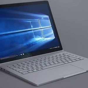 Компания Microsoft анонсировала свой первый ноутбук