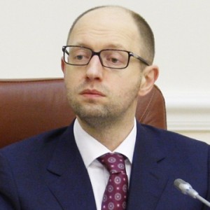 Арсений Яценюк заявил, что Украина планирует приостановить выплату долга России