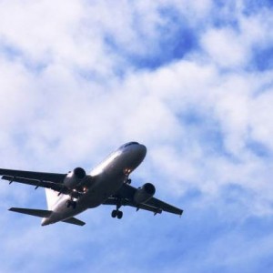 Самолет, направлявшийся в Египет, сел в Болгарии из-за сообщения о бомбе