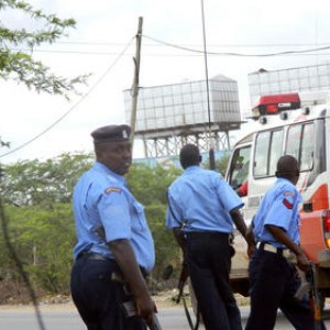 Террористы в Сомали расстреляли полицию с крыши отеля
