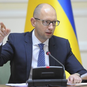 Яценюк: Украина больше не будет покупать газ у России