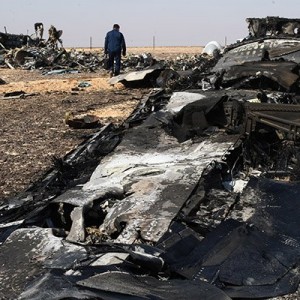 Египет не обнаружил доказательств теракта при расследовании крушения A321