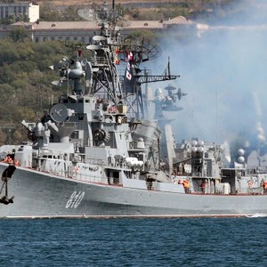 Российский военный корабль "Сметливый" обстрелял турецкий сейнер