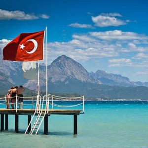 Туристы активно меняют путевки в Турцию на другие направления